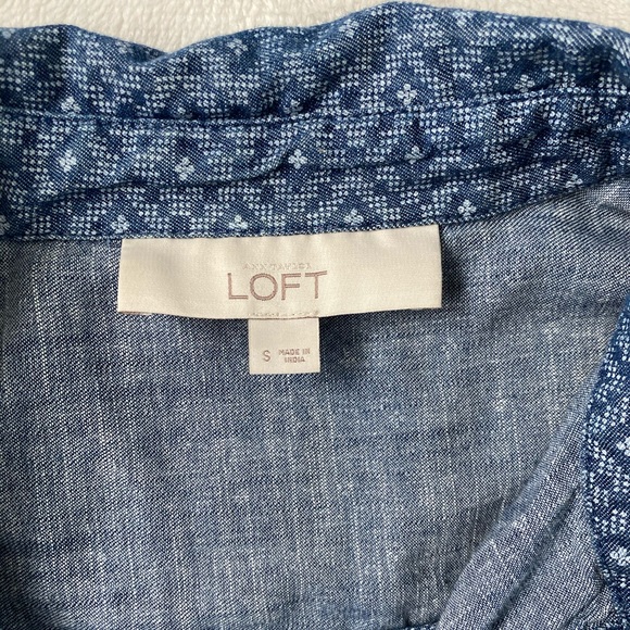 Ann Taylor Loft Diamond Button Down Shirt - Picture 2 of 7